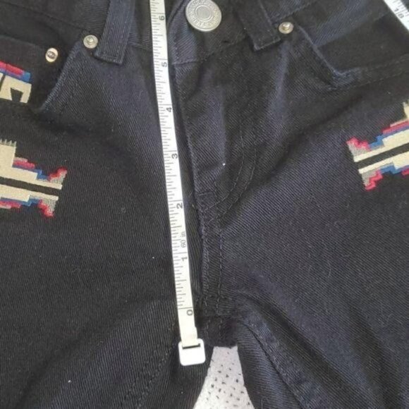 Vincent by Designerclub Jeans Aztec Embroidered Sz. 26 Black Jeans with Pockets - Picture 12 of 12